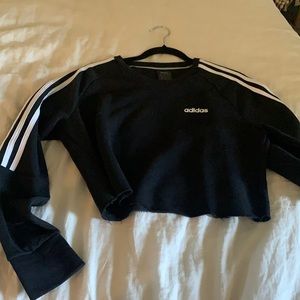 Cropped adidas sweatshirt
